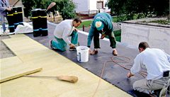 K zateplení steního plát je vhodné pistoupit, pokud se poutíme do jakékoli zásadnjí rekonstrukce ploché stechy.