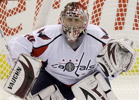 Semjon Varlamov, branká Capitals v akci.