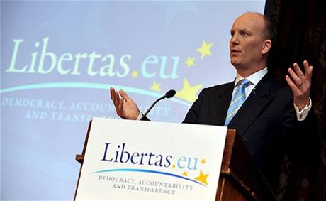 Pedseda Libertas Declan Ganley.