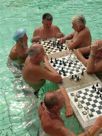 Aktivn� odpo�inek v l�zn�ch Sz�ch�nyi.