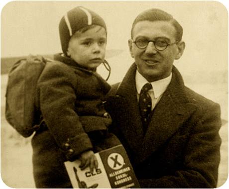 Zachránil 669 českožidovských dětí, s jedním z nich je právě dnes stoletý Nicholas Winton na dobovém snímku z roku 1939. Jen díky jeho odvaze a odhodlání čítá po sedmi desítkách let „rodina“ Nicholase Wintona přes pět tisíc členů.