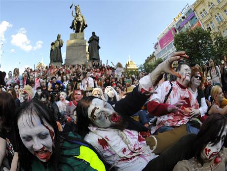 V Praze se uskutenil  druhý roník akce Zombiewalk.