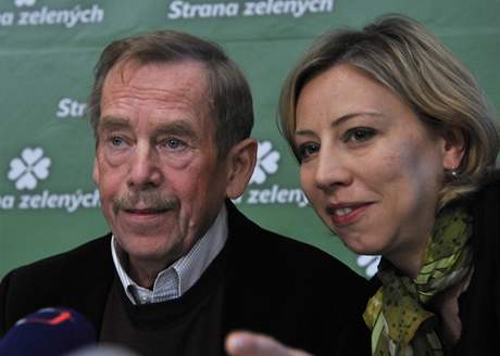 Václav Havel a Kateina Jacques na tiskové konferenci Strany zelených.