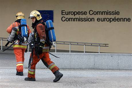 Sídlo EK v Bruselo bylo opt evakuováno.