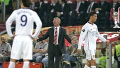 Sir Alex Ferguson ml ve finále Ligy mistr jen málo dvod k radosti.