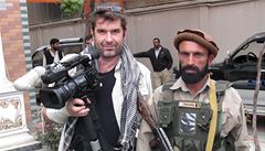 Tomáš Etzler s afghánským kolegou.