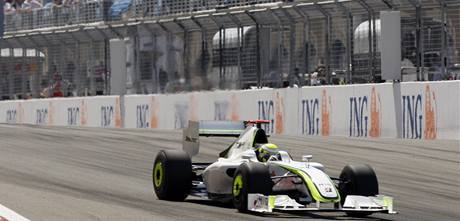 Jenson Button kroužil na 1. místě také v Istanbulu.
