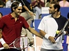 Federer a Sampras pi jedné ze svých exhibicí.