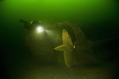 kormidlo a lodn roub nalezen rusk ponorky