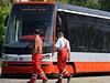 První nová tramvaj Forcity dorazila na testování do Prahy.