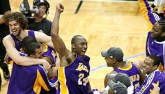 Lakers vyhráli NBA, fanoušci ničili 'Hollywood'