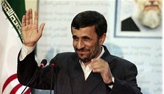 Ahmadínežád obvinil protikandidáty z urážky hlavy státu 