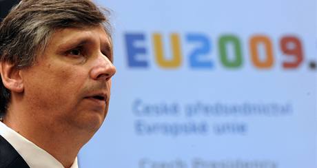 Pedseda vlády Jan Fischer vystoupil 29. ervna v Praze na tiskové konferenci k závru eského pedsednictví EU. 