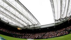 Nová zatahovací st�echa na centrálním kurtem ve Wimbledonu(3).