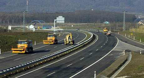 Nový estnáctikilometrový úsek urychlí motoristm cestu do Ostravy.