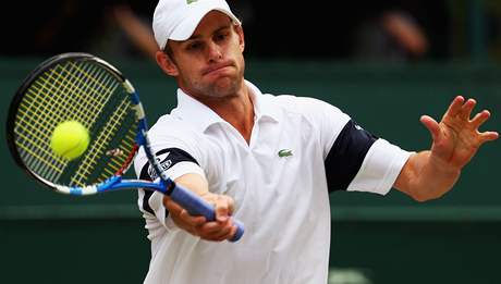 Soustedný Roddick.