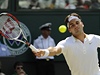 Roger Federer pi returnu.