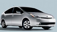 Toyota svolává miliony Priusů ke kontrole, podlaha může stlačit pedál plynu