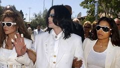 Michael se mi smál kvůli velkému zadku, vzpomíná Janet Jackson na bratra