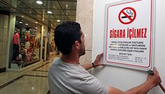 'Cigaretová revoluce' v Turecku: nesmí se kouřit na zábavních místech 