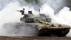 Modernizovaný tank T-72 vybavený britským motorem a americkou automatickou pevodovkou.