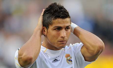 Cristiano Ronaldo v dresu Realu Madrid.