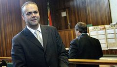 Krejčíř se dostavil k jihoafrickému soudu, výslech však opět nevyšel