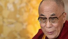 K estným obanm Varavy se dnes piadil i dalajláma.