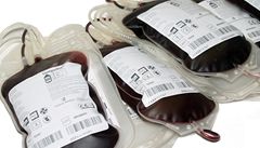 Britští homosexuálové opět smějí darovat krev 
