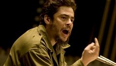 Benicio del Toro, filmov Che Guevara, sbr na Kub ocenn