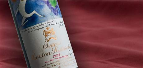 Ukradená vzácná láhev vína se vrátila do rukou majitele - ilustraní foto.