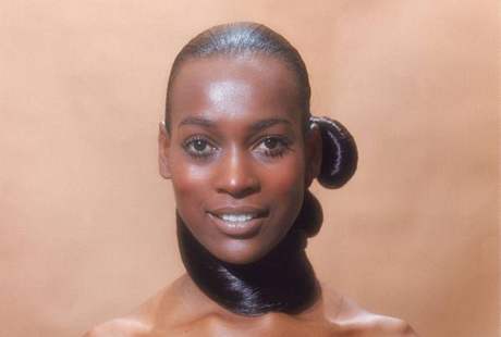 Nejznámjí fotografie Naomi Simsové vyla v roce 1969 na obálce asopisu Life.
