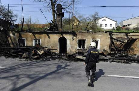 Demolice vypáleného domu ve Vítkov je podle statika jediné eení. 