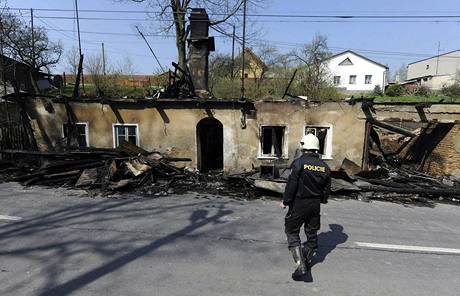 Demolice vypáleného domu ve Vítkov je podle statika jediné eení. 