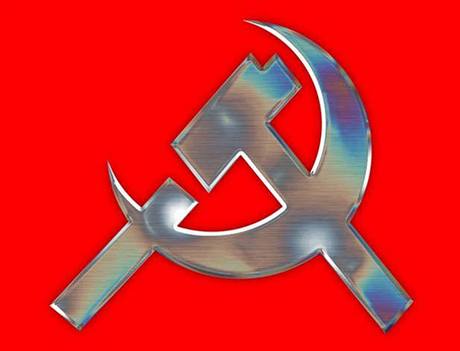 srp a kladivo (komunistický symbol) - ilustrační foto.