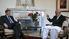 Afghnsk prezident se s vyslancem USA pr pohdal kvli volbm