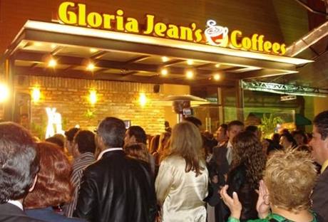 Australský etzec Gloria Jean's Coffees otevel svou první eskou kavárnu v Praze 
