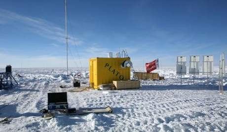 Zkuenosti z provozu citlivých astronomických pístroj v extrémních antarktických podmínkách získávají vdci díky PLATeau Observatory. 