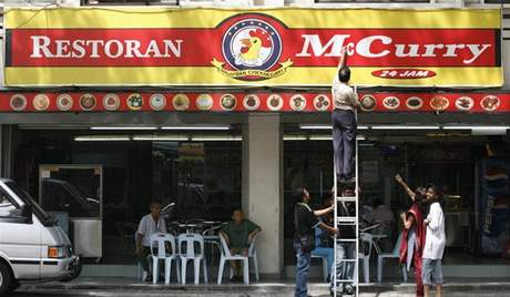 Malajský konkurent amerického McDonalds se jmenuje McCurry 
