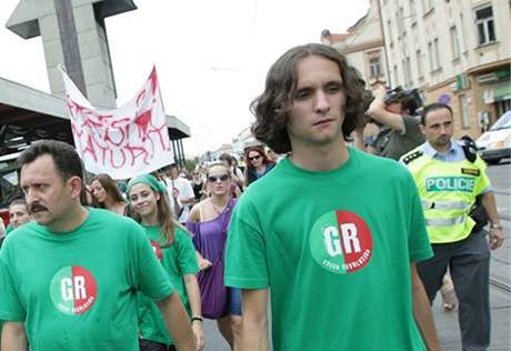 Adam Cyprich z hnutí Green Revolution na demonstraci proti státním maturitám