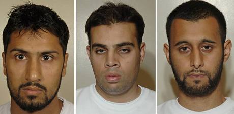 Muslimové odsouzeni v Británii za pípravu atentát.