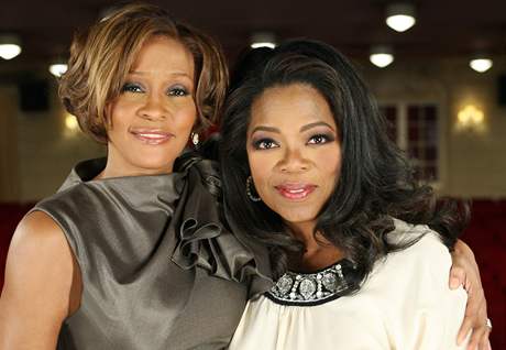 Whitney Houstonová s Oprah Winfreyovou v její televizní show.