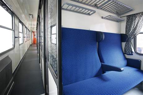 Humanizace vagon eských drah. Pi ní neprochází vagóny kompletní modernizací, ale pouze se vylepuje jejich interiér. 