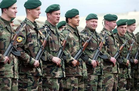 Vojáci slovenské armády. Ilustrační foto.
