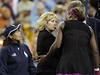 Serena Williamsová diskutuje s rozhodími.