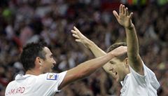 Radost Franka Lamparda (vlevo) a Stevena Gerrarda, oba přispěli dvěma góly k výhře Anglie nad Chorvatskem 5:1. | na serveru Lidovky.cz | aktuální zprávy