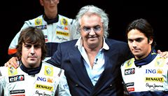 Fernando Alonso (vlevo), Flavio Briatore, Nelson Piquet. | na serveru Lidovky.cz | aktuální zprávy