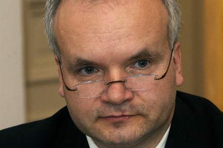 Lidoveckým kandidátem na eského zástupce v Evropské komisi je nkdejí ministr Pavel Svoboda.