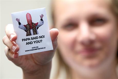 Speciální edice kondom k návtv papee Benedikta XV. na Morav