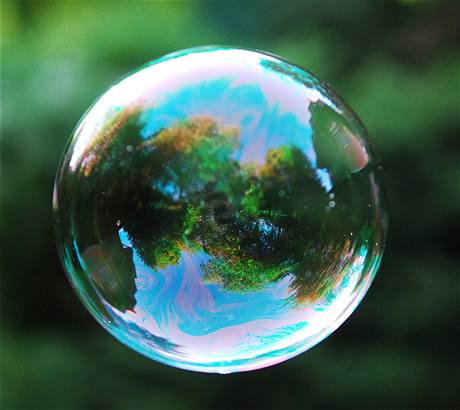 Velká bublina - ilustraní foto.